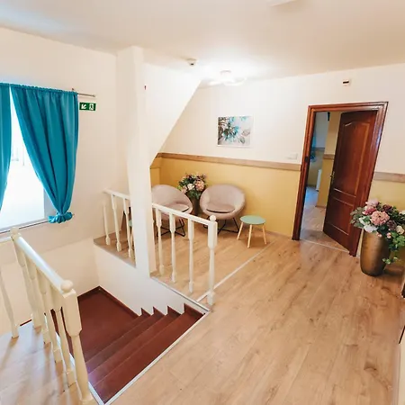 Dobay Panzio W Private Bathroom By Nw B&B Hermina-major
