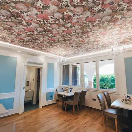 Dobay Panzio W Private Bathroom By Nw Bed & Breakfast Halasztelek